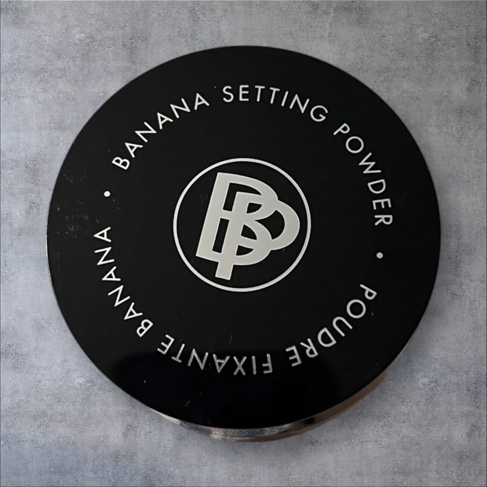 bellapierre Banana Setting Powder in Medium, 0.14 Oz